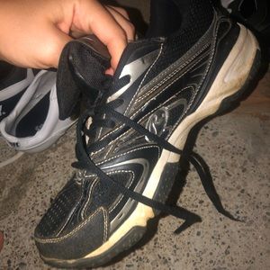 Rawlings shoe size 9 men’s